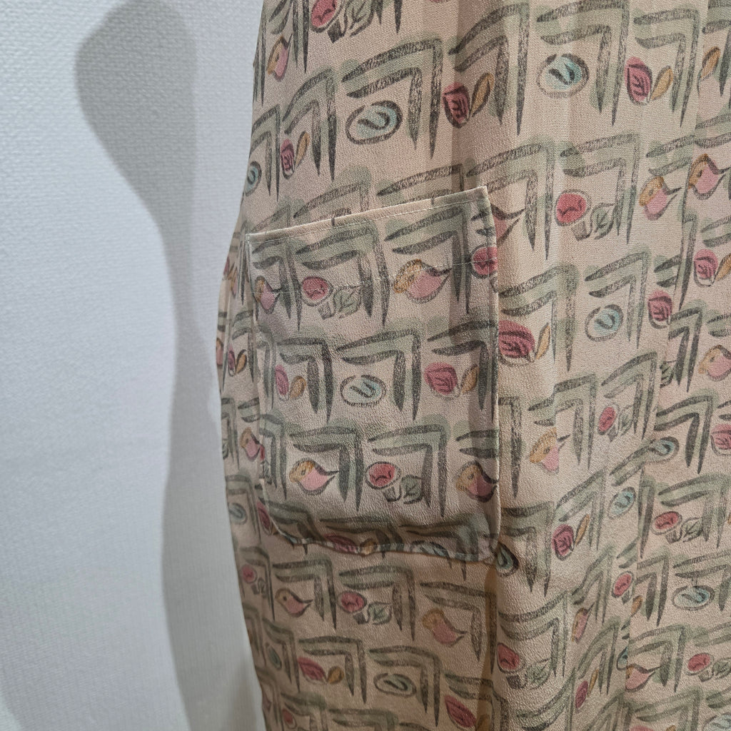 エプロン　花