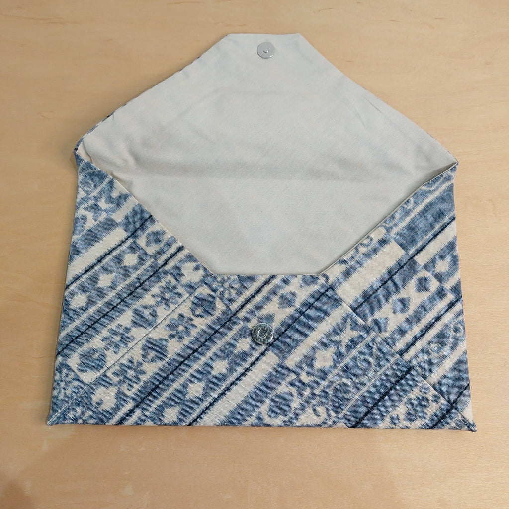 ポーチ/POUCH(M)　WHITE BLUE
