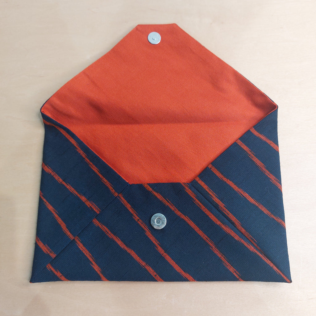 ポーチ/POUCH (S）　NAVY RED
