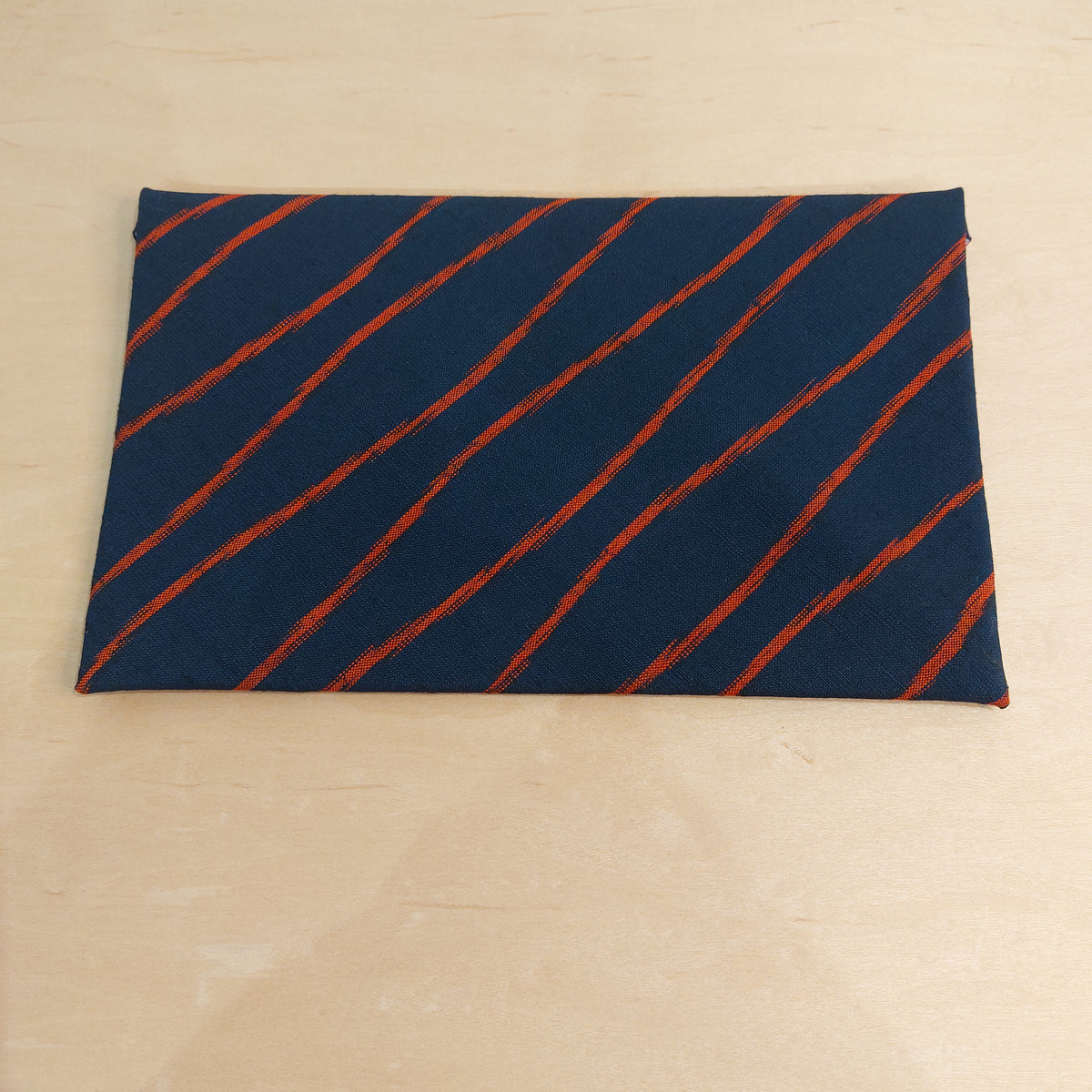 ポーチ/POUCH (M）　NAVY RED