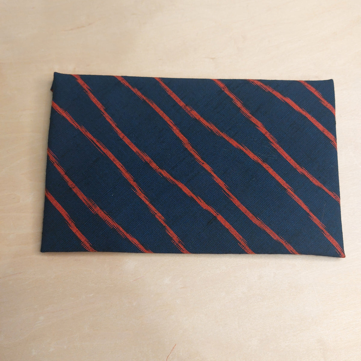 ポーチ/POUCH (S）　NAVY RED