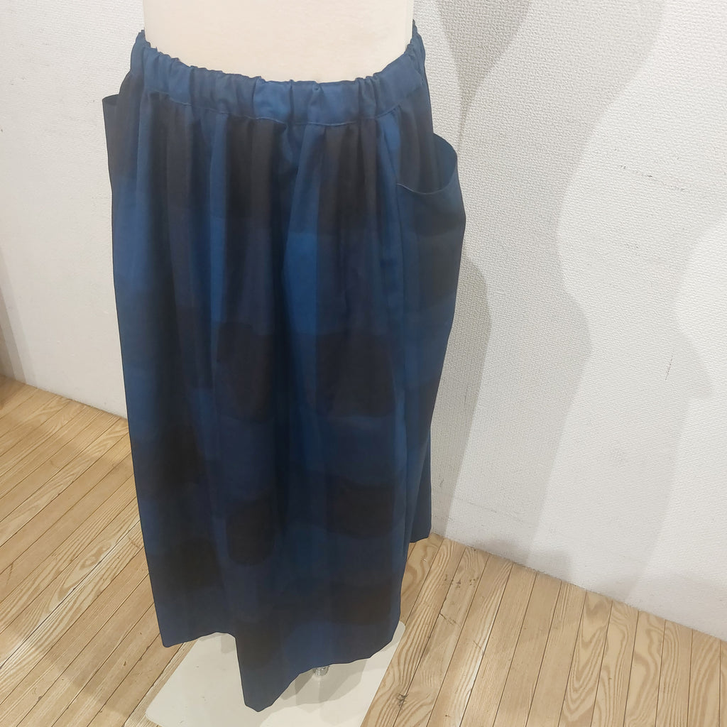 スカート　青チェック